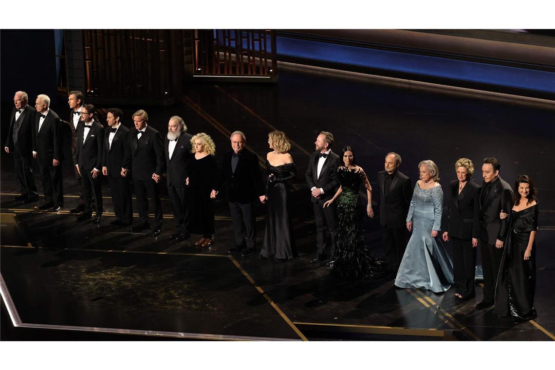 Ein paar der größten Stars von Hollywood erinnern bei den Oscars an den ermordeten Regisseur Rob Reiner.