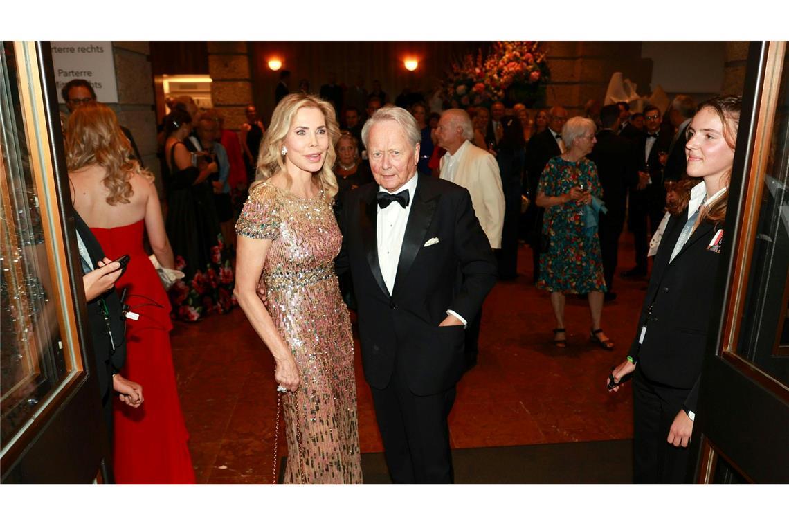 Ein seltener gemeinsamer Auftritt: Porsche und zu Leiningen bei einer Opern-Premiere im Sommer 2023.