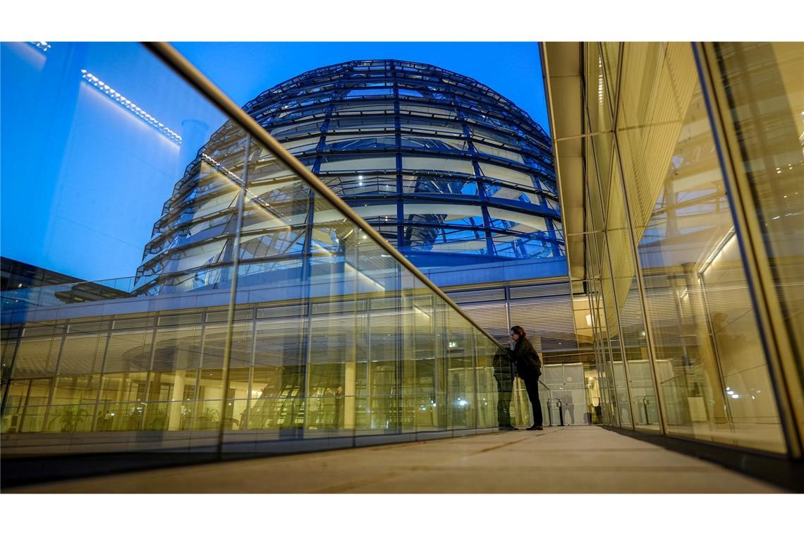 Bilder des Tages Ein Tag vor der letzten regulären Sitzung des Bundestags vor der Wahl.