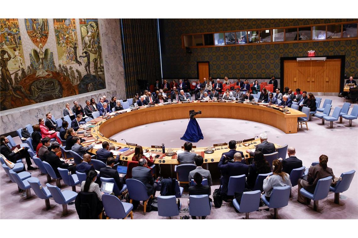 USA: Rohstoffdeal mit Ukraine ohne militärische Garantien Ein umstrittener US-Resolutionsentwurf soll am Montag auch in den UN-Sicherheitsrat eingebracht werden. (Archivbild)