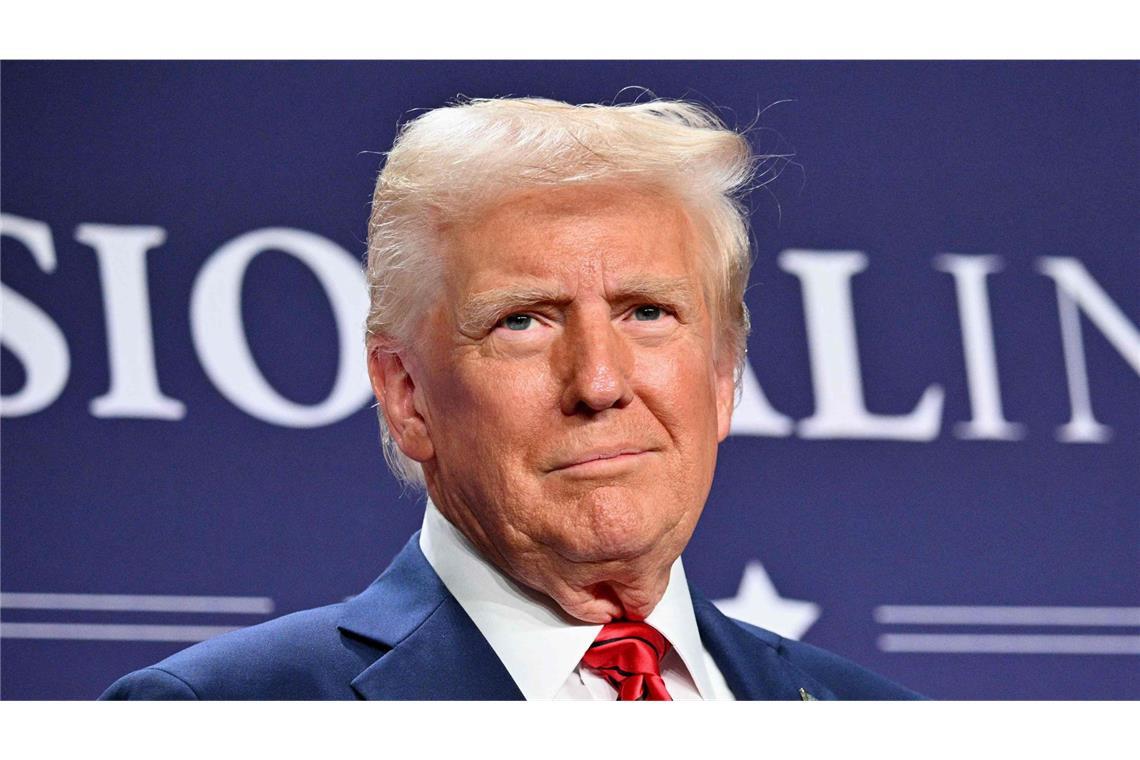 Trump duldet Harry - und findet Meghan „schrecklich“ Ein US-Präsident kann zwar politisch Druck ausüben, aber niemanden eigenmächtig aus dem Land werfen.