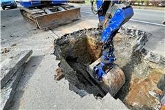 Ein Wasserrohrbruch hat die Geschichte ins Rollen gebracht. Symbolfoto: Stefan Bossow