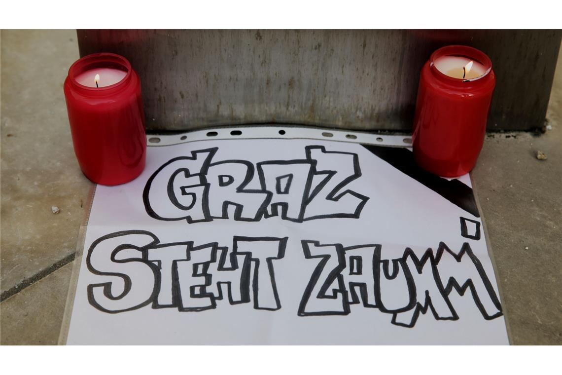 Österreich im Schock: Zehn Todesopfer bei Amoklauf an Schule Ein zehntes Opfer starb am Abend an den Verletzungen.