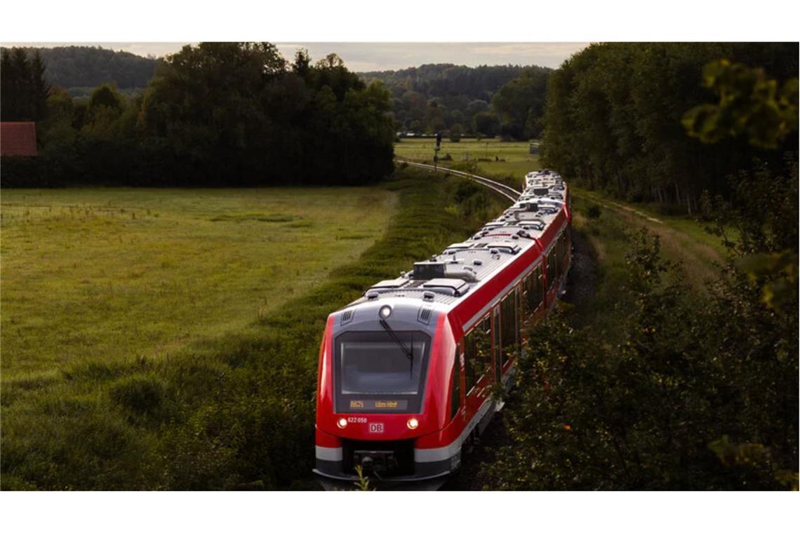 Muss man die Donautalbahn vor der Deutschen Bahn retten?