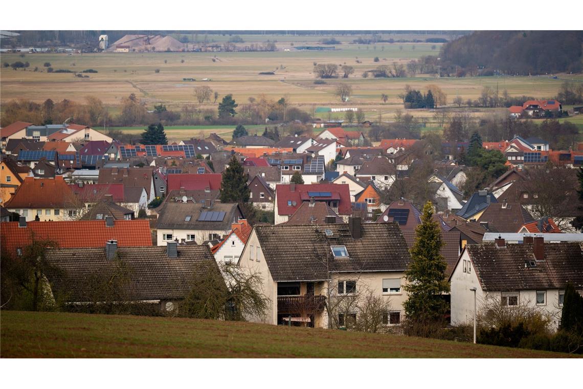 Säuglingsleiche in Haus entdeckt - 34-Jährige festgenommen Eine 34 Jahre alte Frau steht unter Verdacht, das Baby getötet zu haben.