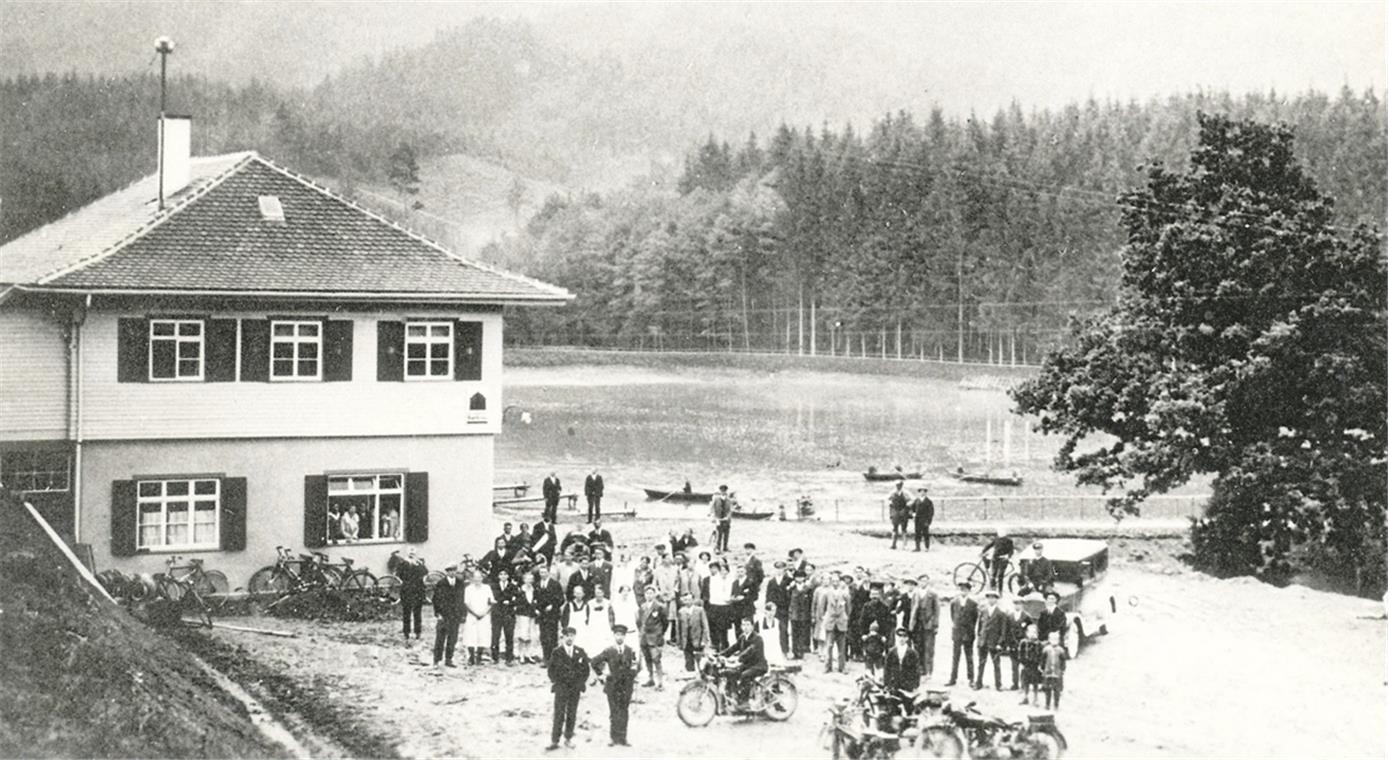 Ein touristischer Gemeinschaftscoup Eine Aufnahme von der Eröffnung des Waldsees 1929.