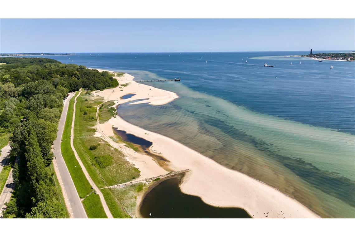 Deutsche Badegewässer glänzen mit Topqualität Eine exzellente Badewasserqualität wurde auch in der Nähe des Falckensteiner Strands nördlich von Kiel gemessen.