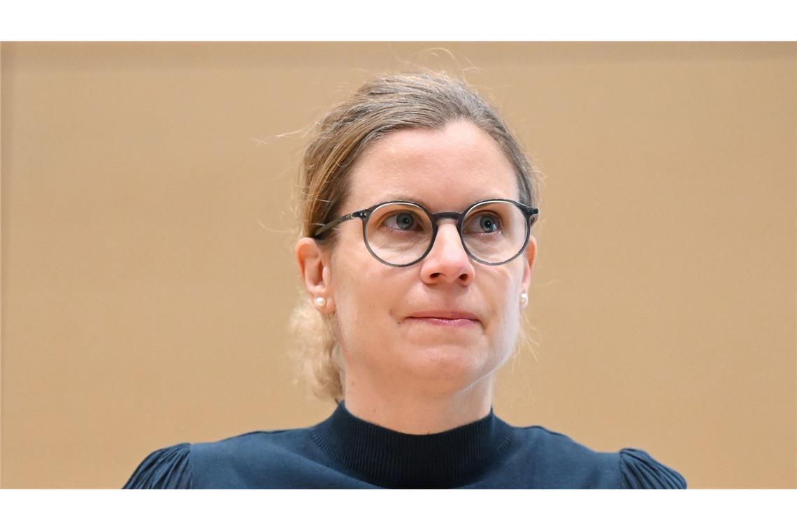 Eine Frau aus Mainz klagte sich bis nach Karlsruhe.