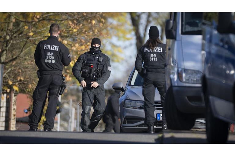Eine Frau steht im Verdacht, den Jungen im Oktober umgebracht zu haben.