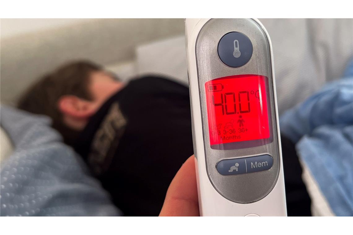 Eine Grippe beginnt meistens plötzlich mit Fieber oder einem deutlichen Krankheitsgefühl. (Symbolbild)