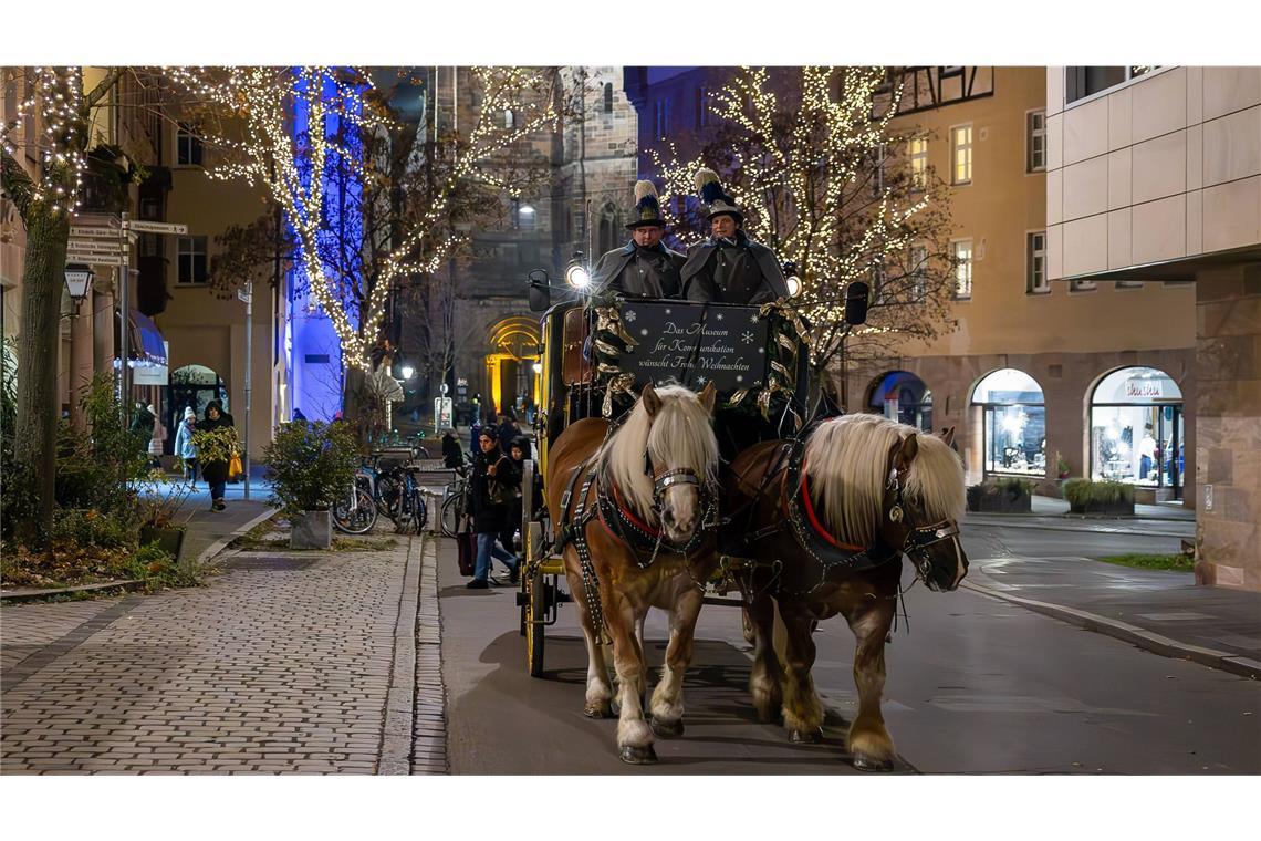 6 Tipps für einen Adventsausflug nach Nürnberg Eine historische Postkutsche des Museums für Kommunikation Nürnberg.