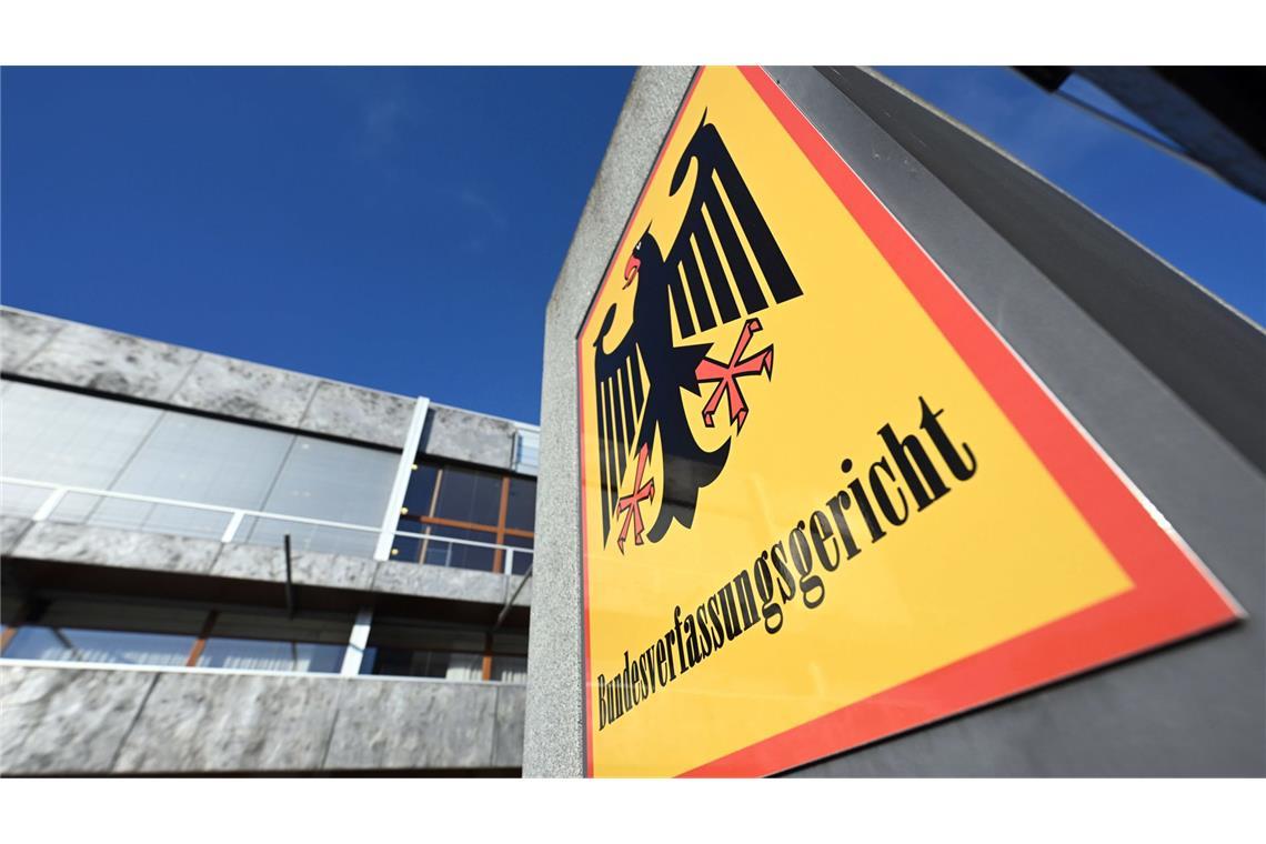 Pflicht zu Unterschriftensammeln für kleine Parteien bleibt Eine Klage der Ökologisch-Demokratischen Partei (ÖDP) scheiterte vor dem Bundesverfassungsgericht in Karlsruhe.
