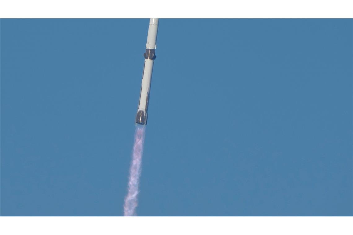 Eine "New Glenn" Rakete des Weltraumunternehmens Blue Origin hebt vom Launch Complex 36 der Cape Canaveral Space Force Station ab.