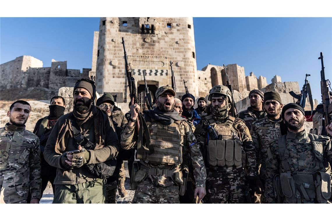Kampf um Aleppo: Millionenstadt wird erneut zum Schlachtfeld Eine Rebellen-Allianz in Syrien hat fast die ganze Millionenstadt Aleppo im Norden des Landes unter ihre Kontrolle gebracht.