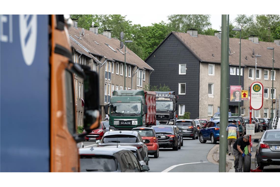 Eine regelrechte Verkehrslawine quälte sich vier Jahre lang mitten durch Lüdenscheid. (Archivbild)