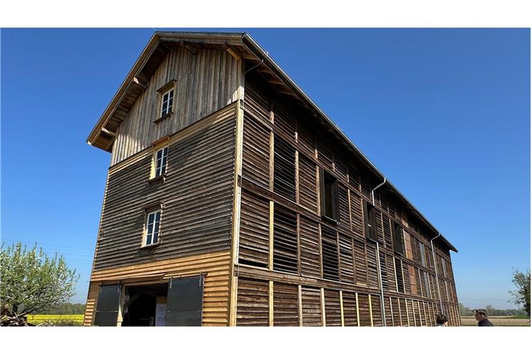 Eine Tabakscheune aus dem 19. Jahrhundert im Ortenaukreis in Baden-Württemberg wird in ein Wohnhaus umgebaut und mit 300 000 Euro durchs das Land dabei unterstützt.