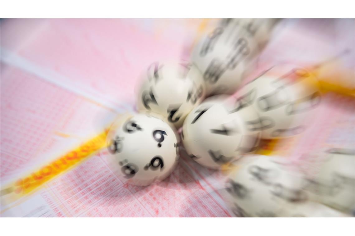 Lotto-Spielerin gewinnt mehr als 1,2 Millionen Euro Eine Tipperin aus dem Schwarzwald-Baar-Kreis hat mehr als 1,2 Millionen Euro gewonnen. (Symbolbild)