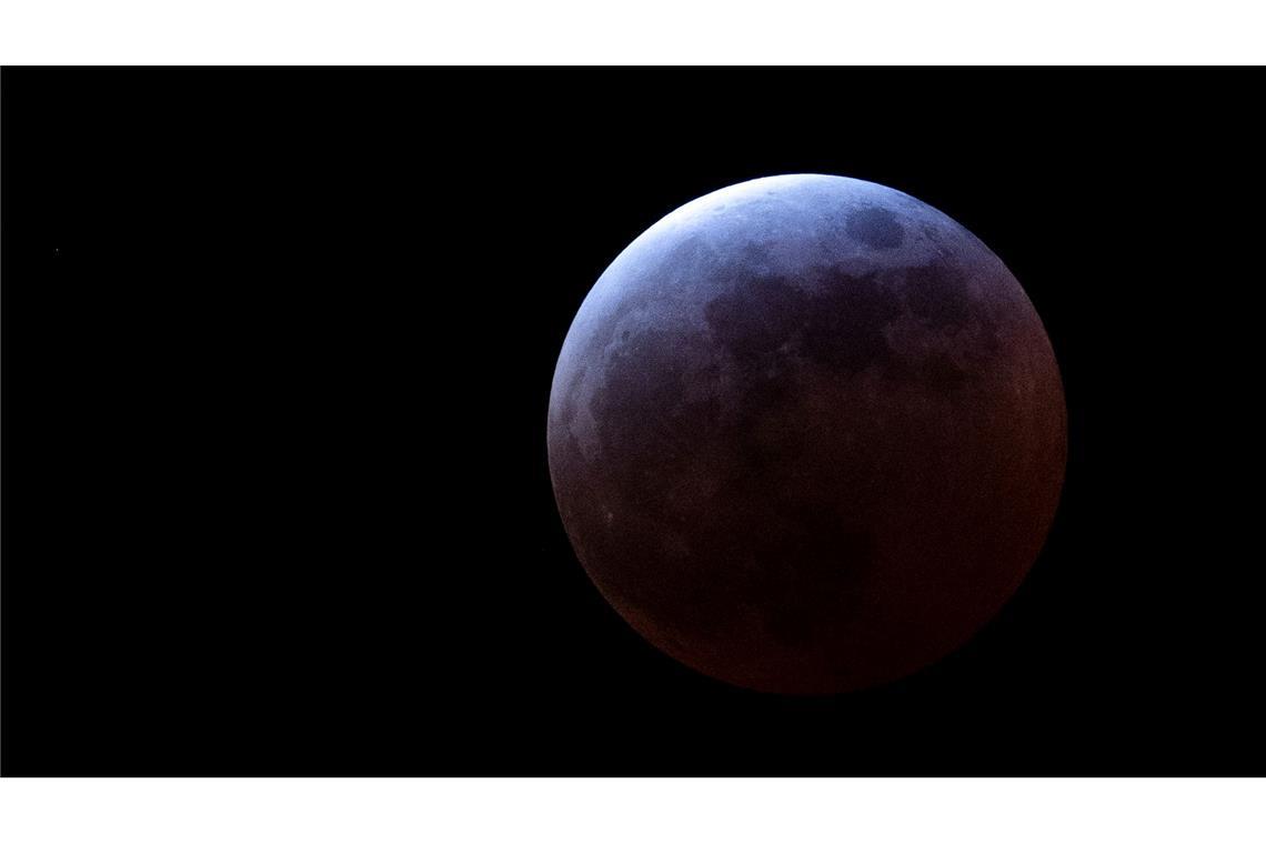 Bilder des Tages Eine totale Mondfinsternis über Portland, Oregon.