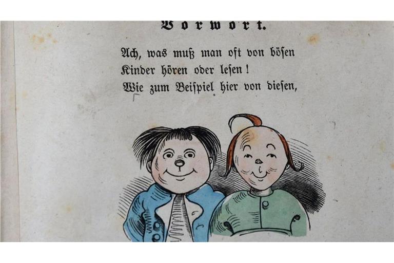 Eines der seltenen erhaltenen Exemplare der Erstausgabe von „Max und Moritz“ im Museum Wilhelm Busch in Hannover. Das Buch erschien Ende Oktober 1865 im Münchner Verlag Braun und Schneider. Wilhelm Busch (1832-1908) wurde mit der Lausbubengeschichte in sieben Streichen schon zu Lebzeiten berühmt.