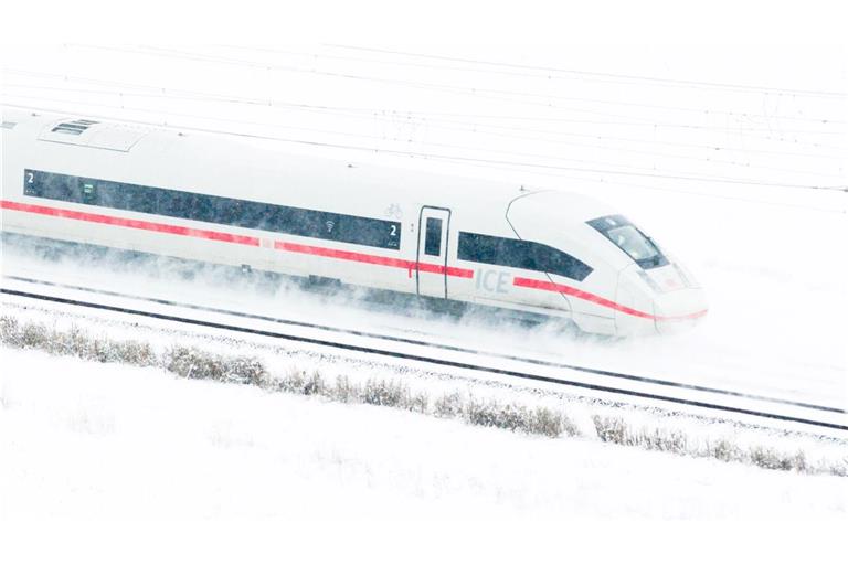 Eingefrorene Weichen waren zum Beispiel in Niedersachsen ein großes Problem.