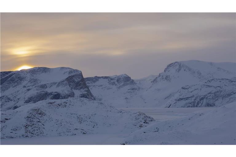 Eingeschränkte Satellitenkommunikation in der Eiswüste auf Grönland.