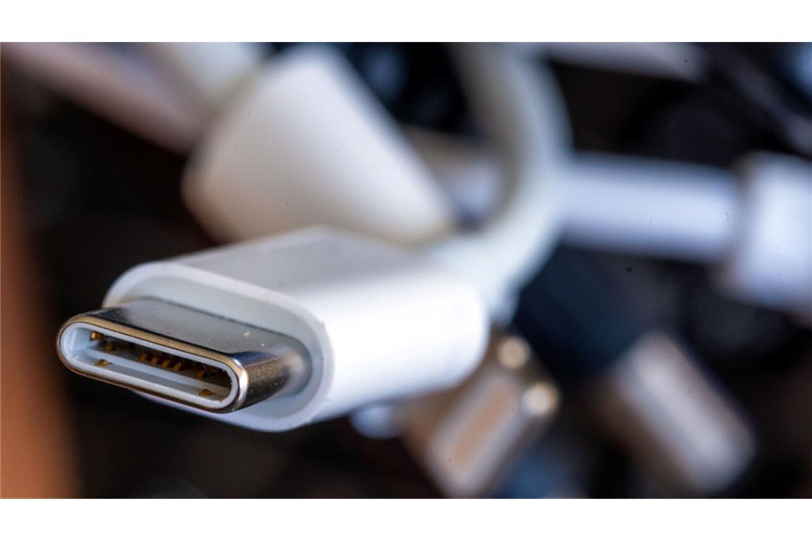 USB-C: Ein einheitliches Ladekabel für alle Einheitliche Ladekabel für Smartphones, Tablets und Spielkonsolen sind jetzt auch in Deutschland Pflicht.
