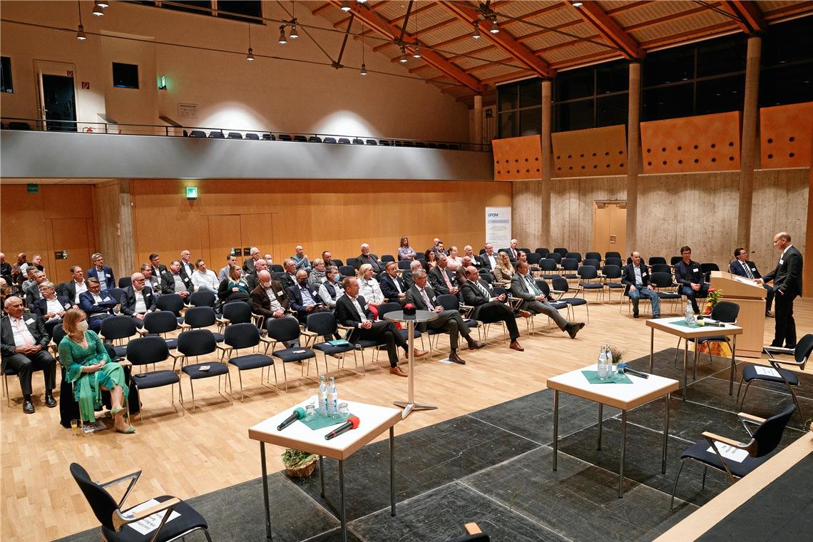Coronakrise als Spiegel ungelöster Probleme Einige der Themen, die am Dienstagabend diskutiert werden, standen auch schon beim Wirtschaftstag 2018 auf der Agenda wie Digitalisierung oder Fachkräftemangel. Fotos: J. Fiedler