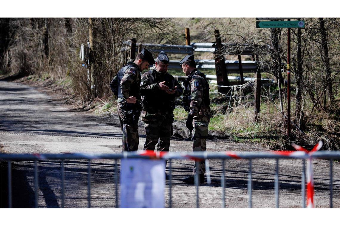 Tod von Émile in Frankreich - Hinweise auf Kopfverletzung Einsatzkräfte suchten mit einem Großaufgebot nach dem verschwundenen Jungen. (Archivbild)