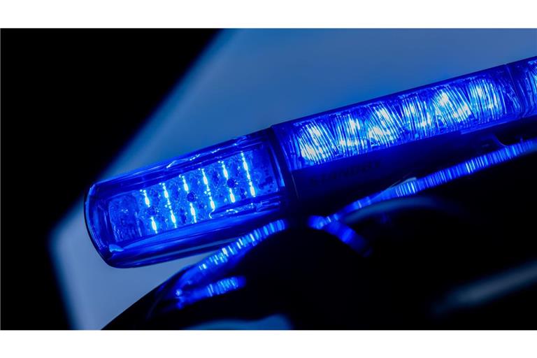 Einsatzkräfte vor Ort warteten auf Verstärkung von Katastrophenschutzbehörden (Symbolbild).