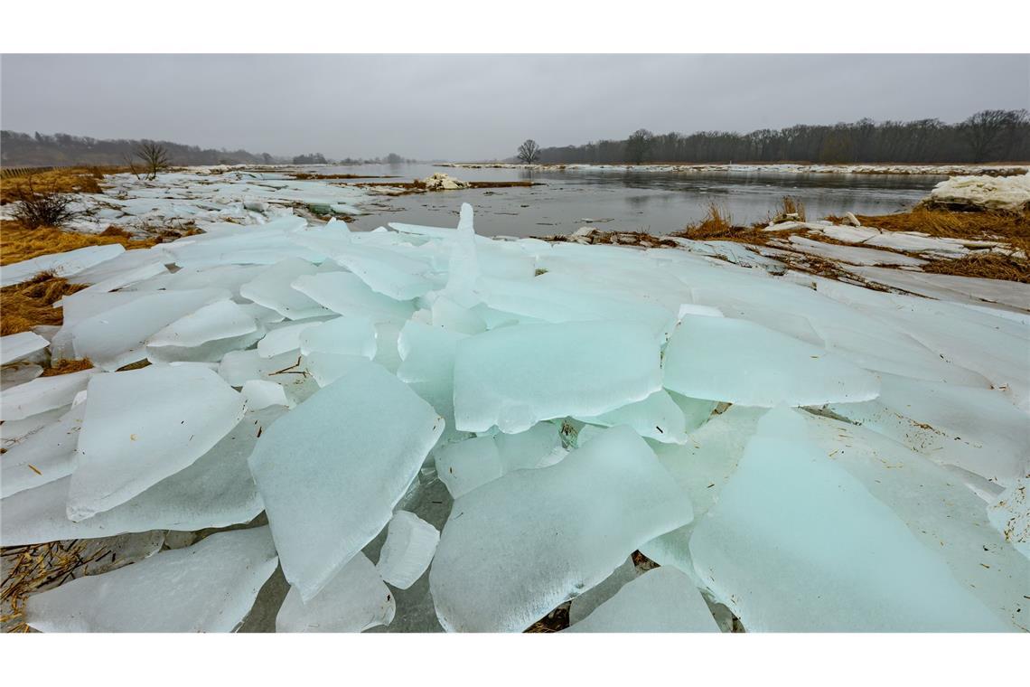 Eisplatten an der Oder