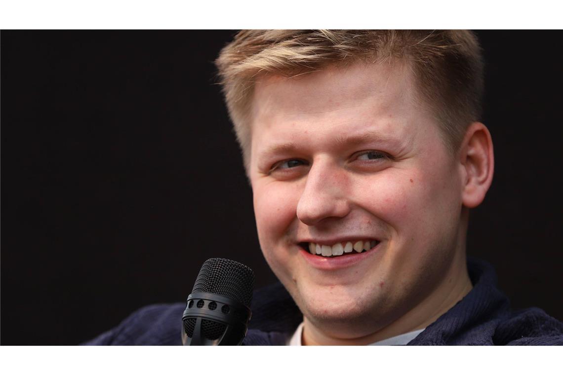 El Hotzo witzelt wieder auf X und Co. Das schmeckt nicht allen. (Archivbild)