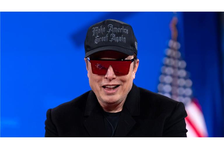Elon Musk ist laut Forbes-Schätzung der mit Abstand reichste Mensch der Welt. (Archivbild)