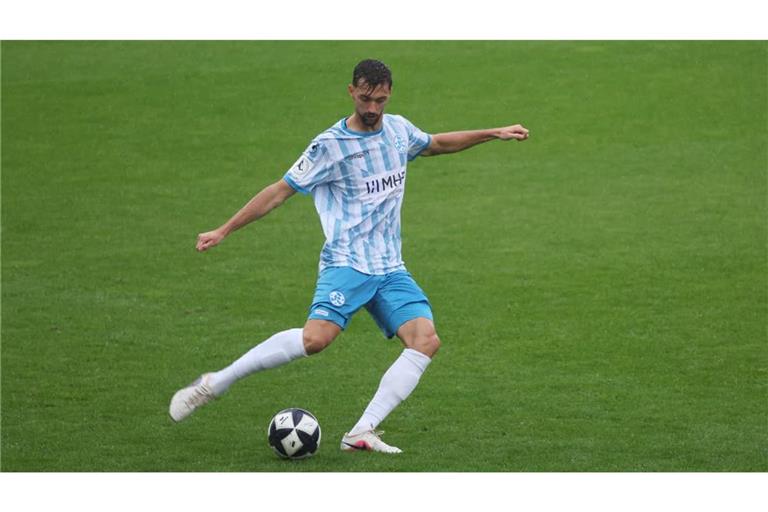 Elvir Zukaj muss in Trier auf seinen etatmäßigen Abwehrkollegen Luca Trslic verzichten.