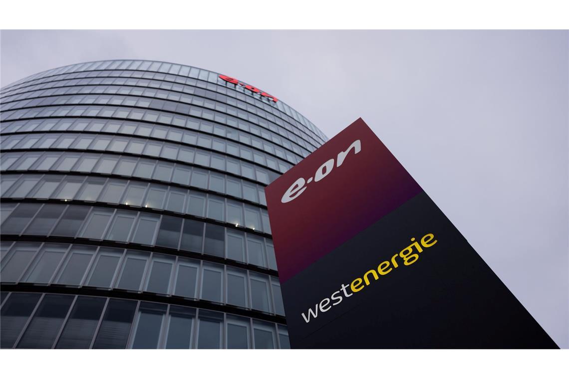 Eon-Chef will beim Erneuerbaren-Ausbau mehr Wettbewerb Eon ist Deutschlands größter Verteilnetzbetreiber mit einem Anteil von fast einem Drittel. Eon ist auch einer der größten Ladesäulenbetreiber.