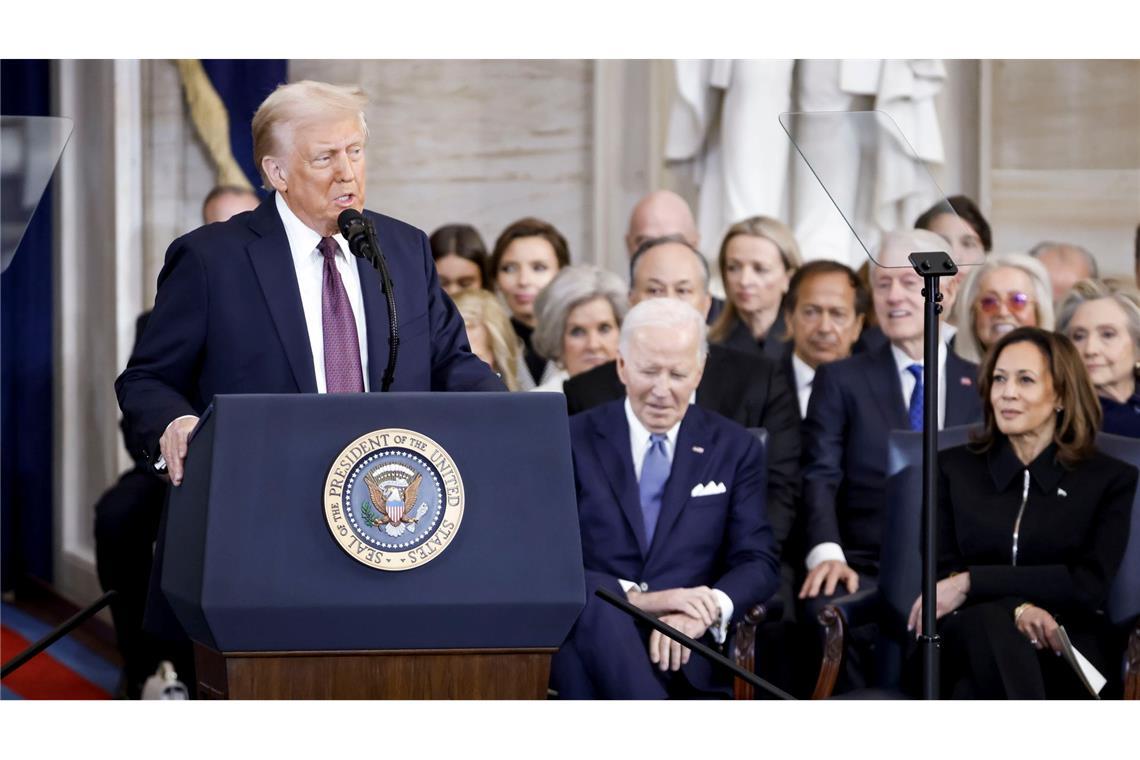 Trumps erste Entscheidungen: Migration, Trans-Rechte, Klima Er kündigte dafür mehrere sogenannte Executive Orders an, die keine Zustimmung des Kongresses brauchen.