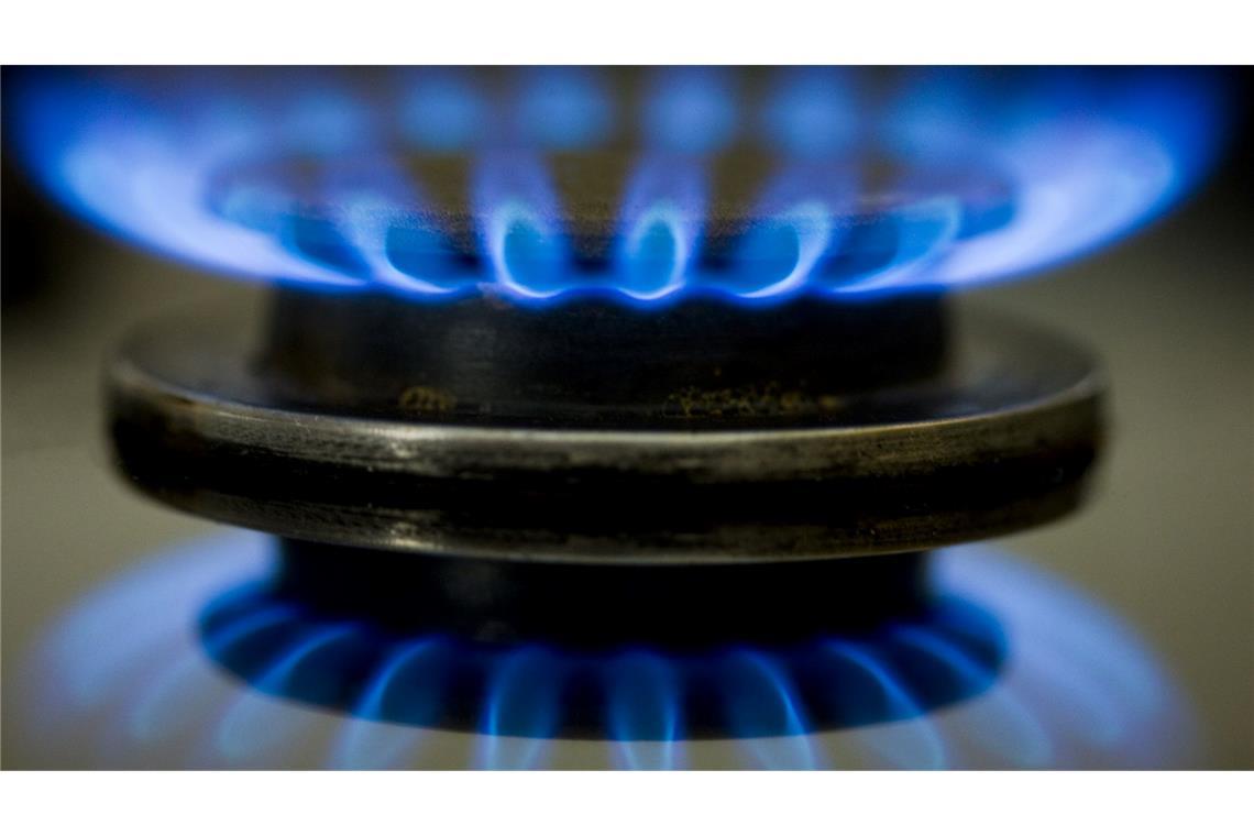 Erdgas brennt bald günstiger. (Illustration)