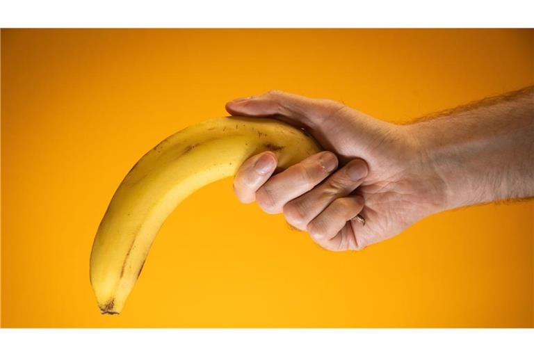 Erektionsprobleme können – neben Müdigkeit oder Libidoverlust – ein Hinweis auf einen Testosteron-Mangel sein.