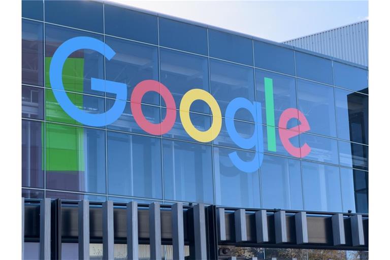 Erfahren Sie alles über die wichtigsten Unternehmenstermine am 4. Februar 2026. Quartalszahlen von Alphabet (Google), Novartis, Novo Nordisk, AbbVie und McKesson und mehr. Bleiben Sie informiert!