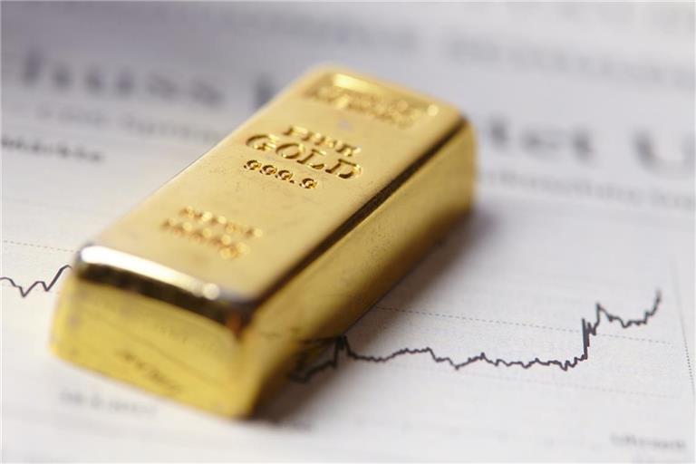 Erfahren Sie die wichtigsten Gründe für den rasanten Goldpreis-Anstieg: US-Zollpolitik, geopolitische Konflikte und Inflation als Haupttreiber.