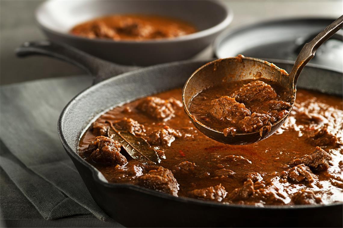 Gulasch wird nicht weich? – Ursache & Lösung Erfahren Sie, woran es liegen kann, wenn Goulasch nicht weich wird und was man tun kann.