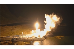 Erfolgreicher Erstflug: Anfang des Monats startete eine in Deutschland entwickelte Rakete ins All – das Verteidigungsministerium zeigt großes Interesse.