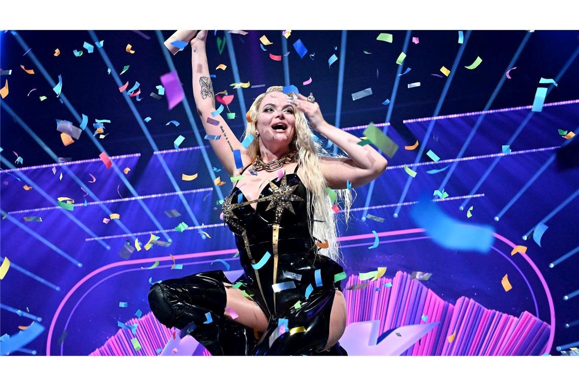 Finnin singt "Ich komme" beim ESC in Basel Erika Vikman feiert ihren Sieg beim finnischen Vorentscheid für den Eurovision Song Contest.