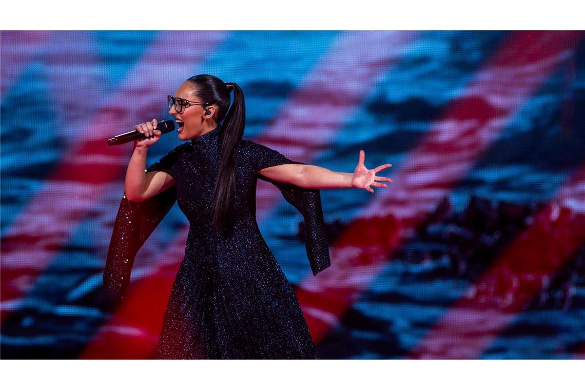 ESC-Finalisten stehen fest - Lob für Abor & Tynna Erinnert an Nana Mouskouri: Klavdia aus Griechenland.