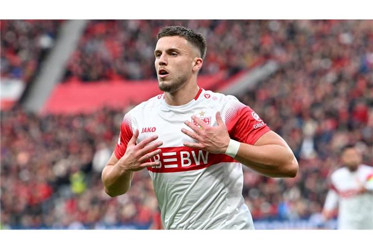 Ermedin Demirovic jubelt. Die Noten für die VfB-Profis sehen Sie in der Bildergalerie.