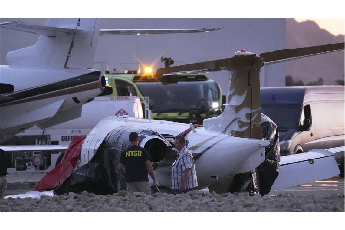 Privatjet von Mötley-Crüe-Sänger rammt Flugzeug - ein Toter Erneut gab es einen tödlichen Flugzeugunfall in den USA.