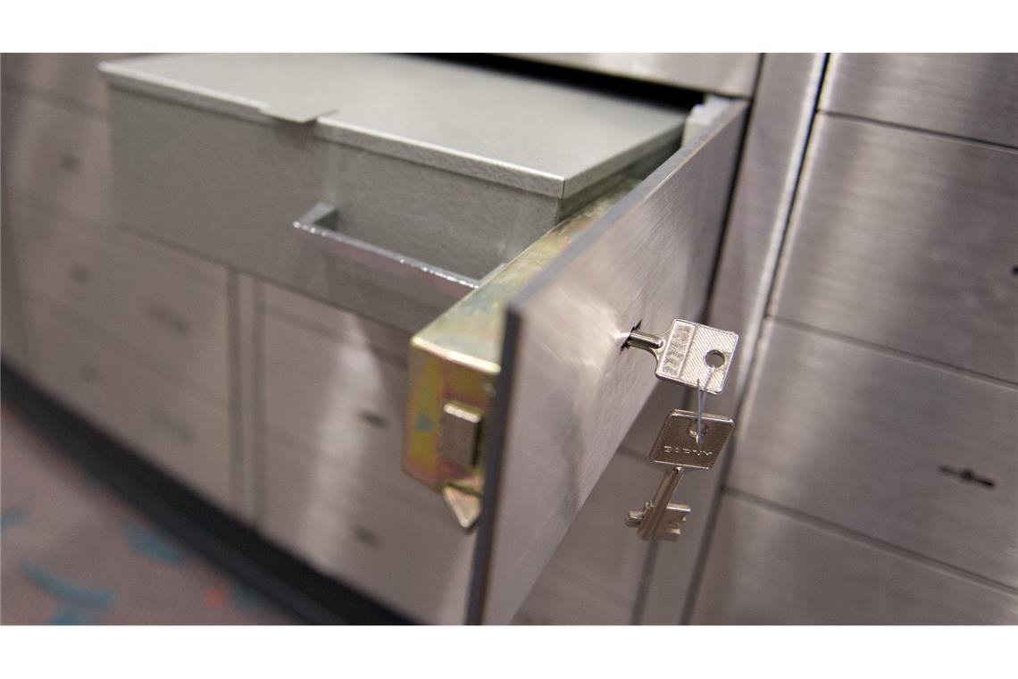 Erneut wurden in einer Bankfiliale Schließfächer aufgebrochen, diesmal in Stuhr bei Bremen. (Symbolbild)