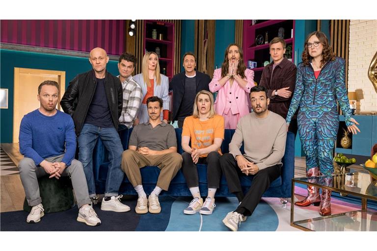 Ernste Mienen beim Cast der neuen "LOL"-Staffel.