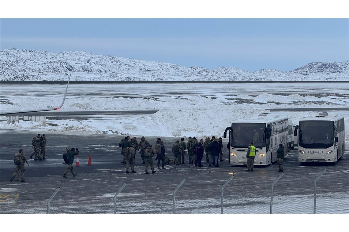 Erst am Freitag angekommen: Die Bundeswehr hat ihr Erkundungsteam aus Grönland wieder abgezogen.