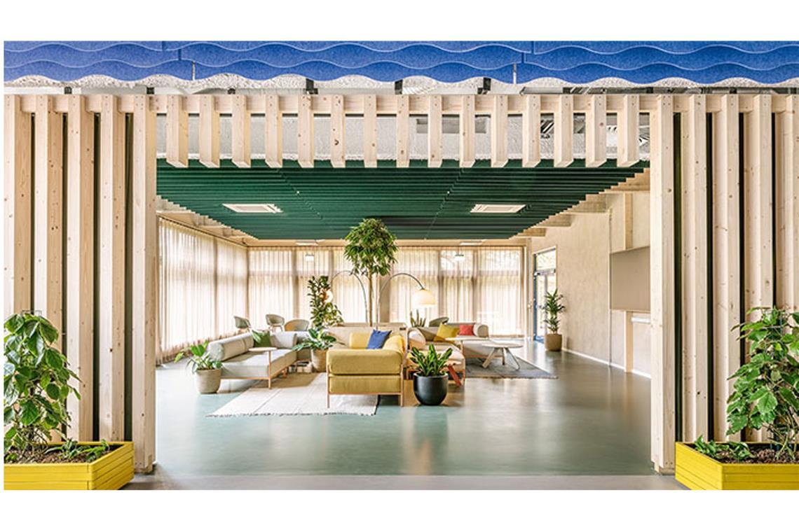 Beste Innenarchitektur Deutschlands gekürt – Stuttgarter Studios erfolgreich Erst Schwimmbad, jetzt Arbeitsraum für alle. Projekte auch von Stuttgarter Innenarchitektinnen finden sich im Bildband „Umbauwende“.