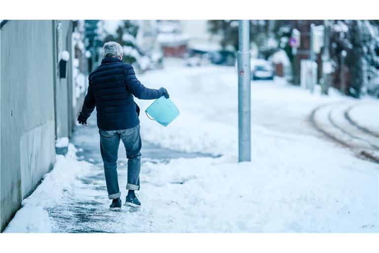 Es beginnt im Südwesten schon am frühen Mittwochabend zu schneien (Symbolbild).